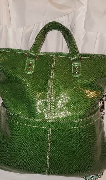 Crossbody or tote handbag. - Picture 4 of 7